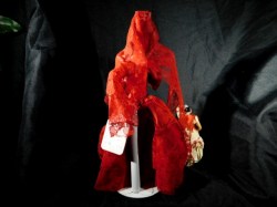 SPANISH RED LACE TWO DOLLS MAIN VIEW_02